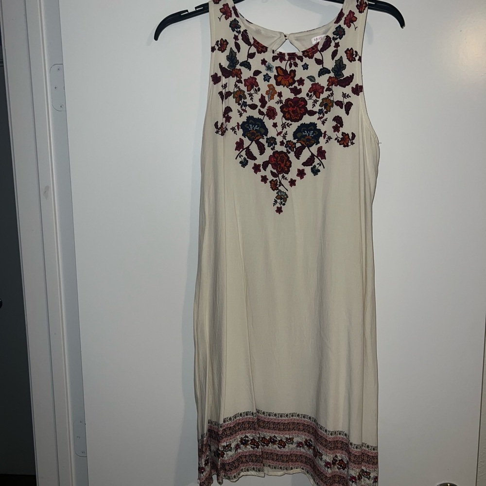 DRESS